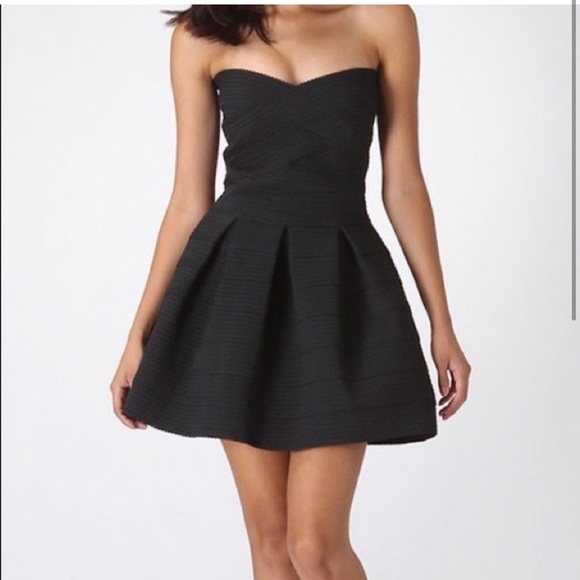 NWT Black EXPRESS bandage dress! π₯π₯ - Picture 3 of 4